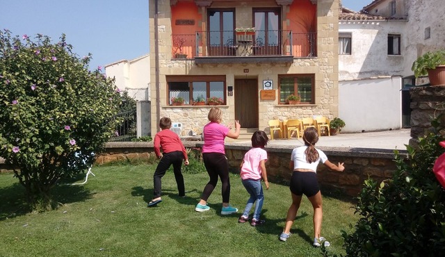 Haz Turismo con tu Familia o Amigos por Navarra Desde Casa Rural Belástegui