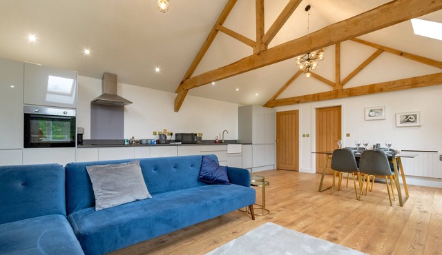 Hazel Barn - One Bedroom House, Sleeps 2