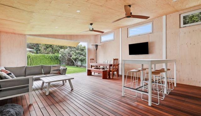 Hazel House, 2 Hazel St, Goolwa Beach