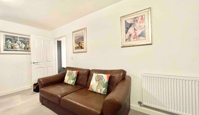 Hazel house enjoy a peaceful home with parking