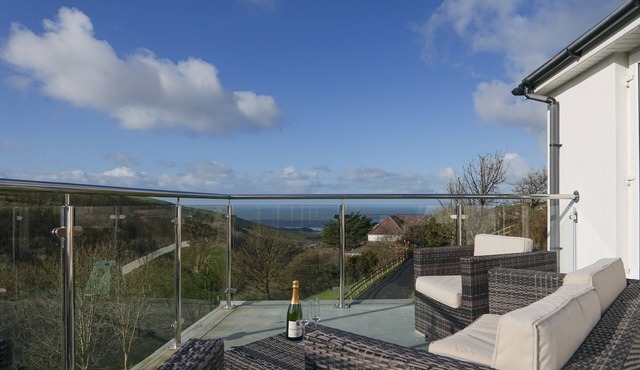 Hazelmere - Woolacombe-4 Bed-Sleeps 10-TJSHH