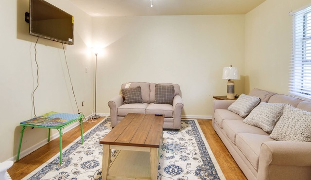 Hazlehurst Vacation Rental - 40 Mi to Jackson!