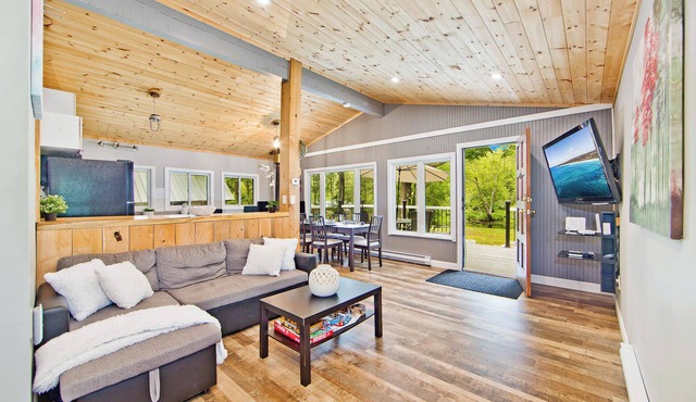 head River cottage , Kawartha Lakes