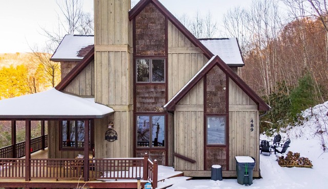 Headwaters Hideaway 2 bed 2 and a half bath home in gated community near Banner Elk
