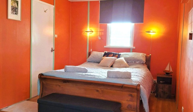 Healing Colour Shack promotes tranquillity, a 2-minute walk from the shoreline.