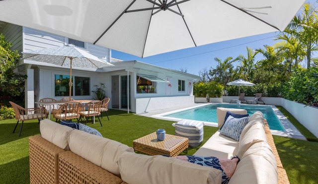 HEART AND SOUL ~ Sophisticated 5 BR/Near Beach/Perfect Fireworks Spot!