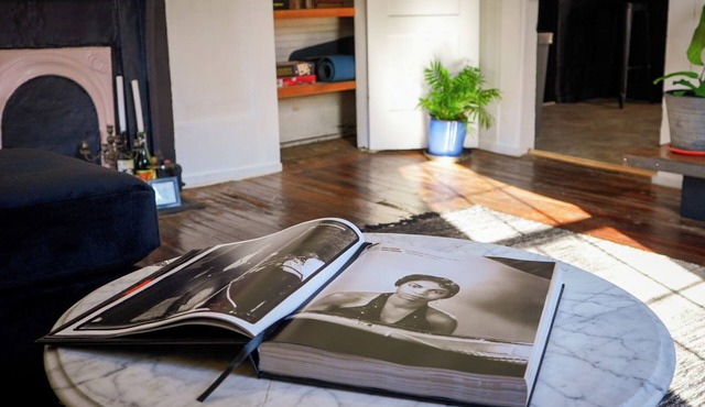 Heart Break Hotel Rad Bungalow - Rock-n-roll themed 2-bedroom downtown Tupelo.