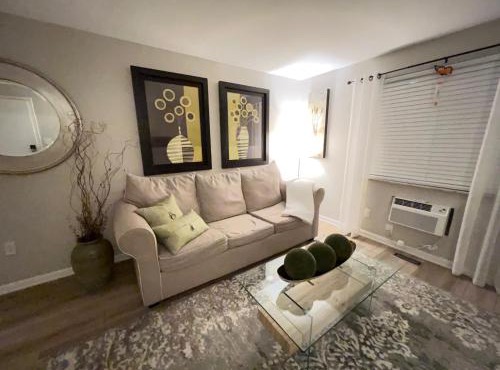 Heart Day Deal Holiday Retreat Prime Location