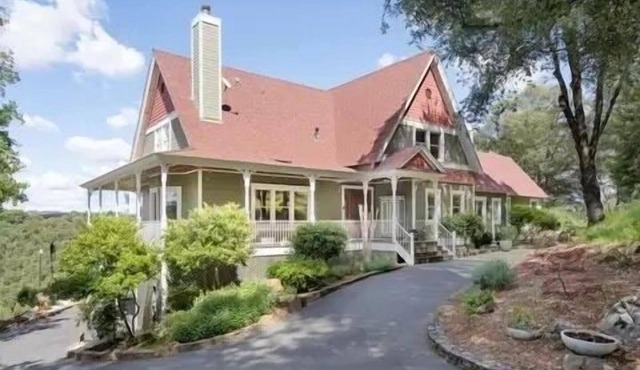 Heart of Amador Wine Country Private 40 acres and VIEWS!