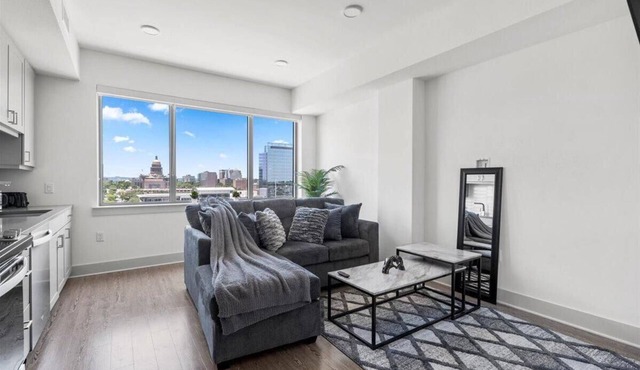 Heart of Austin Suites