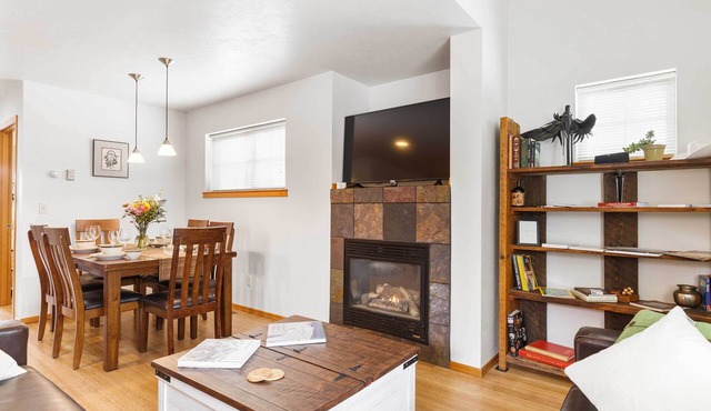 'Heart of Bozeman' Townhome w/Patio Near MSU