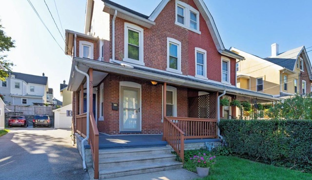 Heart of Bryn Mawr 3 BR Home