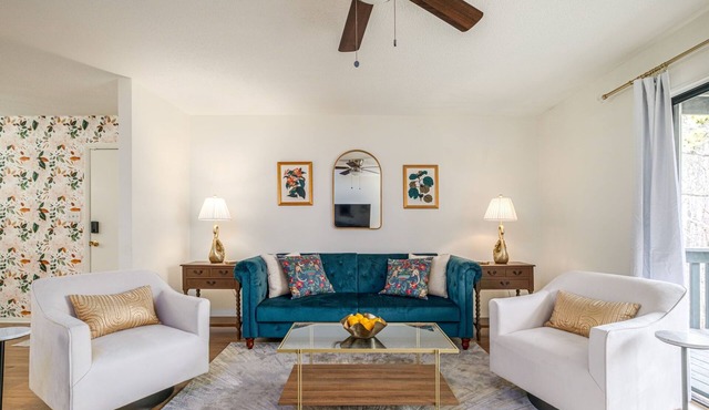 Heart of Homewood and Minutes from BHAM, Samford, UAB - Cozy 2-bedroom condo