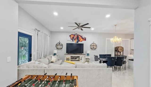 Heart of Kentucky Home! Ideal Location