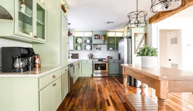 ❤️Heart of Med District Lit’l Sister 3/2 Remodeled