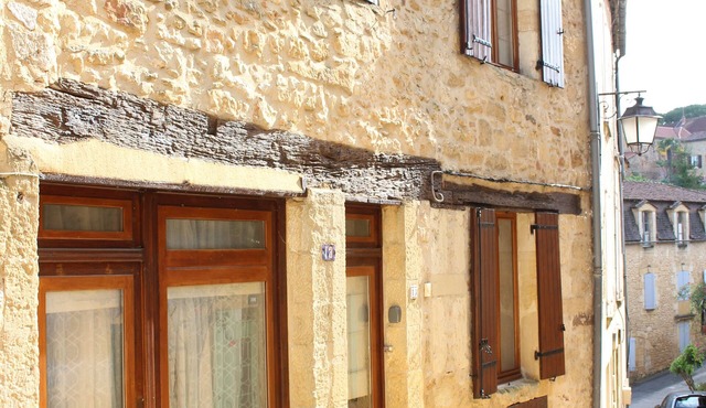 Heart of medieval beau village Belves- townhouse with terrace and garden.