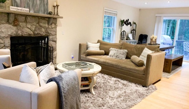 Heart of Mount Pocono-Movie Room-Full Kitchen-BBQ-SmartTV-15mins->ShoppingOutlet