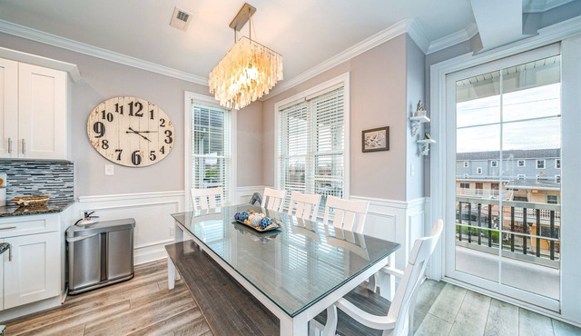 Heart of OCNJ! 5BR/4BA Beach Block Condo w/Elevator -Sleeps 16!