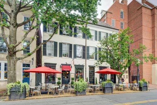 HEART of OLD TOWN Historic 2 BR Walk to KING ST