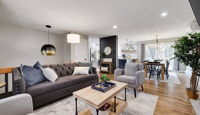 Heart of Pocono Mountains - Huge Yard - Game Rm <10 min to Kalahari & Casino