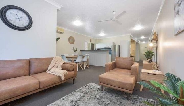 Heart of South Townsville Stay