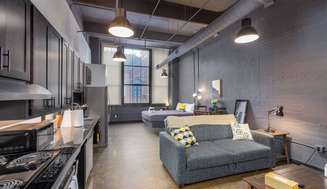 Heart of Strip District - King Bd - Rooftop + Gym