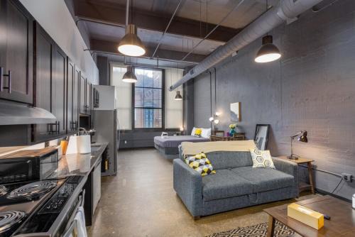 Heart of Strip District - King Bd - Rooftop and Gym