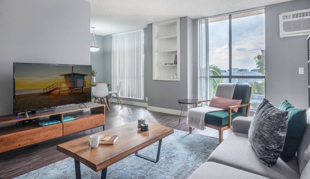 Heart of WeHo 1BR w Pool + Gym walk to Sunset Blvd by Blueground