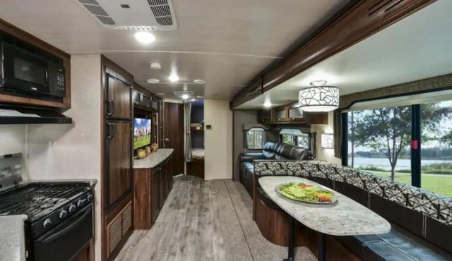 Heartland North Trail 31' RV