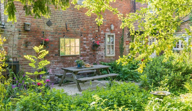 Hearts of Oak - a holiday let that sleeps 6 guests in 3 bedrooms