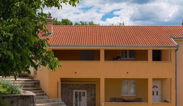 Hearts of Vrlika Country Stay - One bedroom apartment with lake view