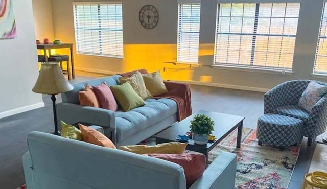 Heated 3BR Furnished WiFi Laundry Fort Sam w/Wi-Fi & W/D