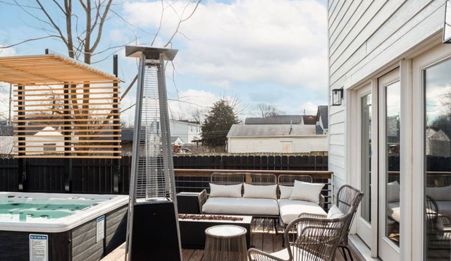 Heated Container Pool|Hot Tub|5 Ensuite Baths|Fire Pit