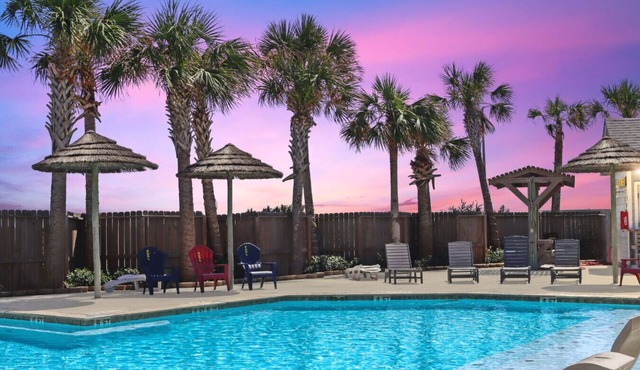 Heated Pool · 5 Minute Walk to Whitecap Beach · Balcony · Charcoal Grill