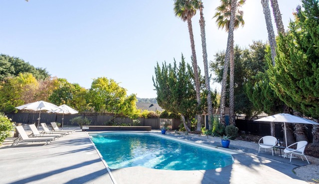 Heated pool (82 degrees), hot tub, gas firepit