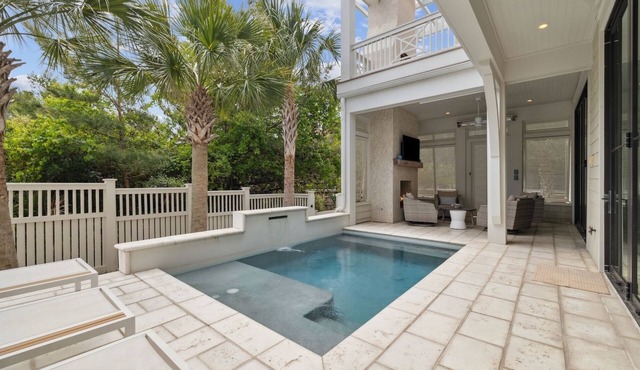 Heated Pool! Amazing Views! Great Entertainment Space!