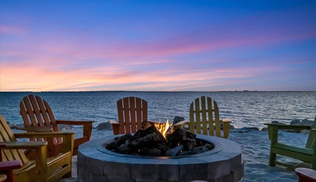 Heated Pool & Beach Relaxation, Waterfront Balcony