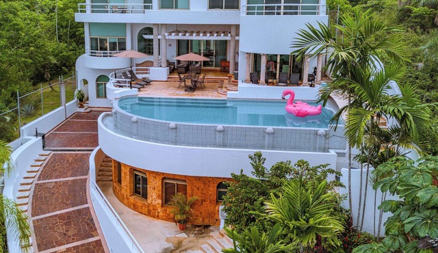 Heated Pool, Chef, Barman & Full Staff (Sleeps 30)