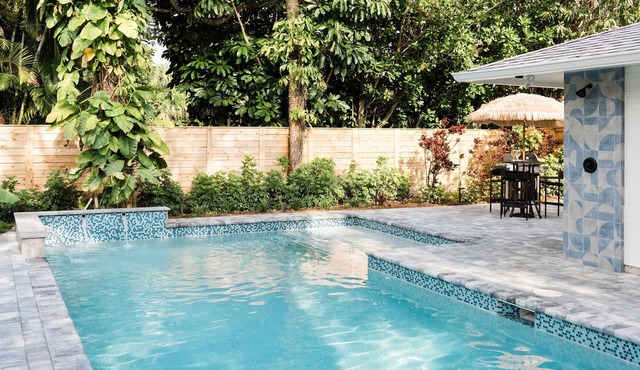 Heated Pool - Dog Friendly - Putting Green - EV