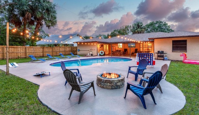 Heated Pool, Game Room & 4Bdrm - Bay Bungalow