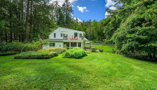 Heated Pool & Hot Tub Ideal Berkshires/Hudson Valley Getaway