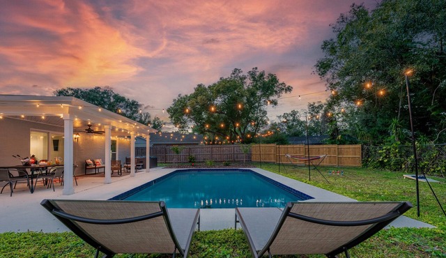 Heated Pool+Hot Tub 4BR Tampa Family Game Oasis