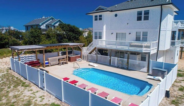 Heated Pool, Hot Tub, 5 Min Walk to Beach
