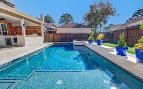 Heated Pool Hot Tub Game Loft 4BR