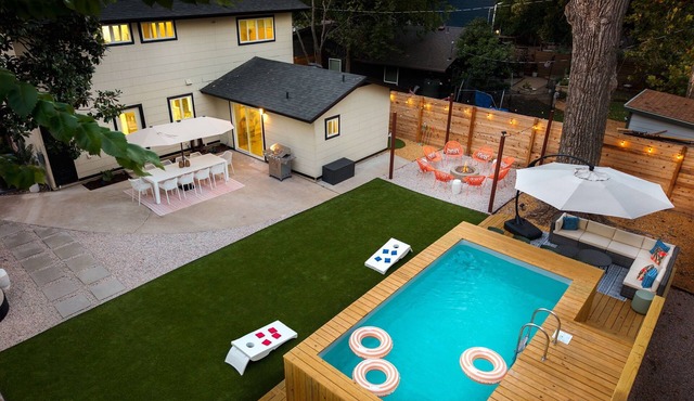 Heated Pool, Hot Tub, Movie Theater, Mini Golf - Sunset Social