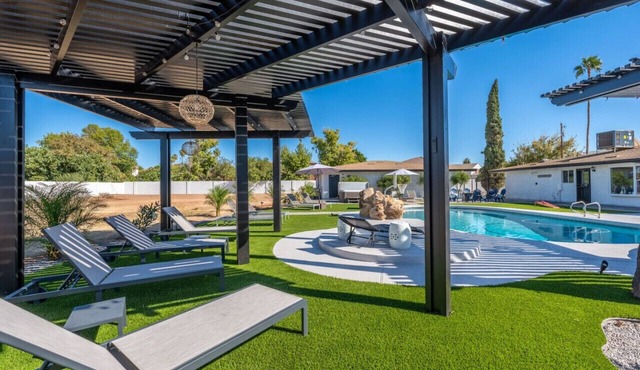 Heated Pool Hot Tub Pool Table Four full bathroom with two master bedrooms