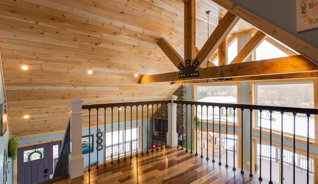 Heated Pool, hot tub, Pickleball, Sleeps 10, Seneca Wine Trail nearby