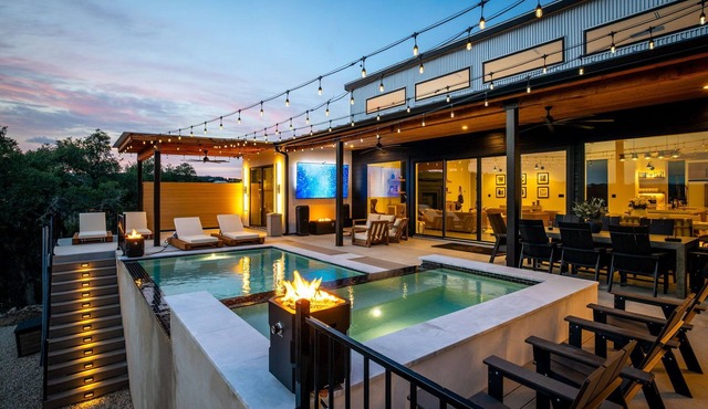 Heated Pool & Hot Tub + Scenic Views | Family Fun!
