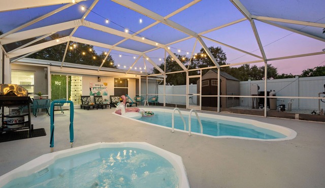 Heated Pool & Hot Tub Villa w/Mini Golf & Games, 12 min to Beach