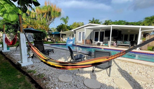 Heated Pool House with Wi-Fi parking available BBQ GRILL(private duplex)
